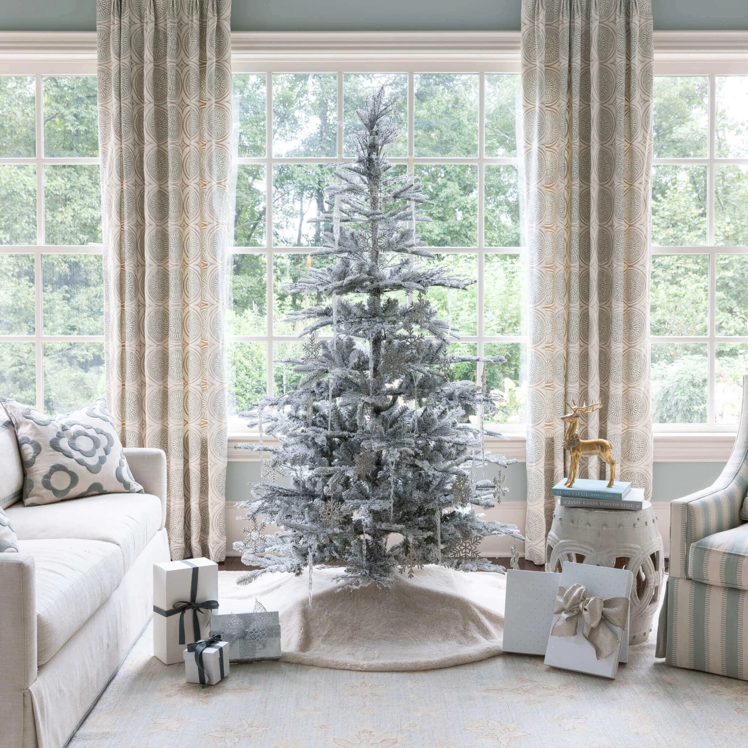 King Of Christmas Glass Icicle Ornaments (12 Pack) 2 King Of Christmas Glass Icicle Ornaments (12 Pack) - Image 2