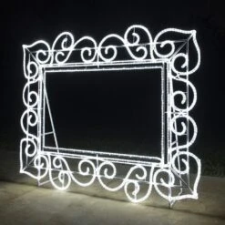 6.10' 2D Photo Frame - Photo Op Display -The King Of Christmas 2d 11011 d