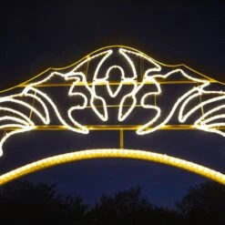 9.10' 2D Floral Christmas Frame - Photo Op Display 8 9.10' 2D Floral Christmas Frame - Photo Op Display -The King Of Christmas 2d 11012 b