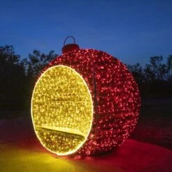 8.10' 3D Christmas Ornament - Warm White And Red - Photo Op Display -The King Of Christmas 3d 11021 c