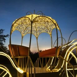 3D Carriage With Horses -The King Of Christmas 3d 11024 e