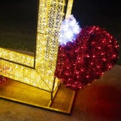 11.9' 3D Santa Photo Frame - Photo Op Display 9 11.9' 3D Santa Photo Frame - Photo Op Display -The King Of Christmas 3d 11029 d