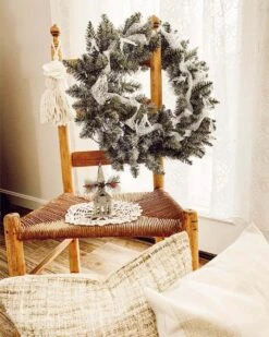 King Of Christmas 24" Tribeca Spruce Blue Wreath Unlit 10 King Of Christmas 24" Tribeca Spruce Blue Wreath Unlit -The King Of Christmas 811785901f9fec1da16683cad5bc1058