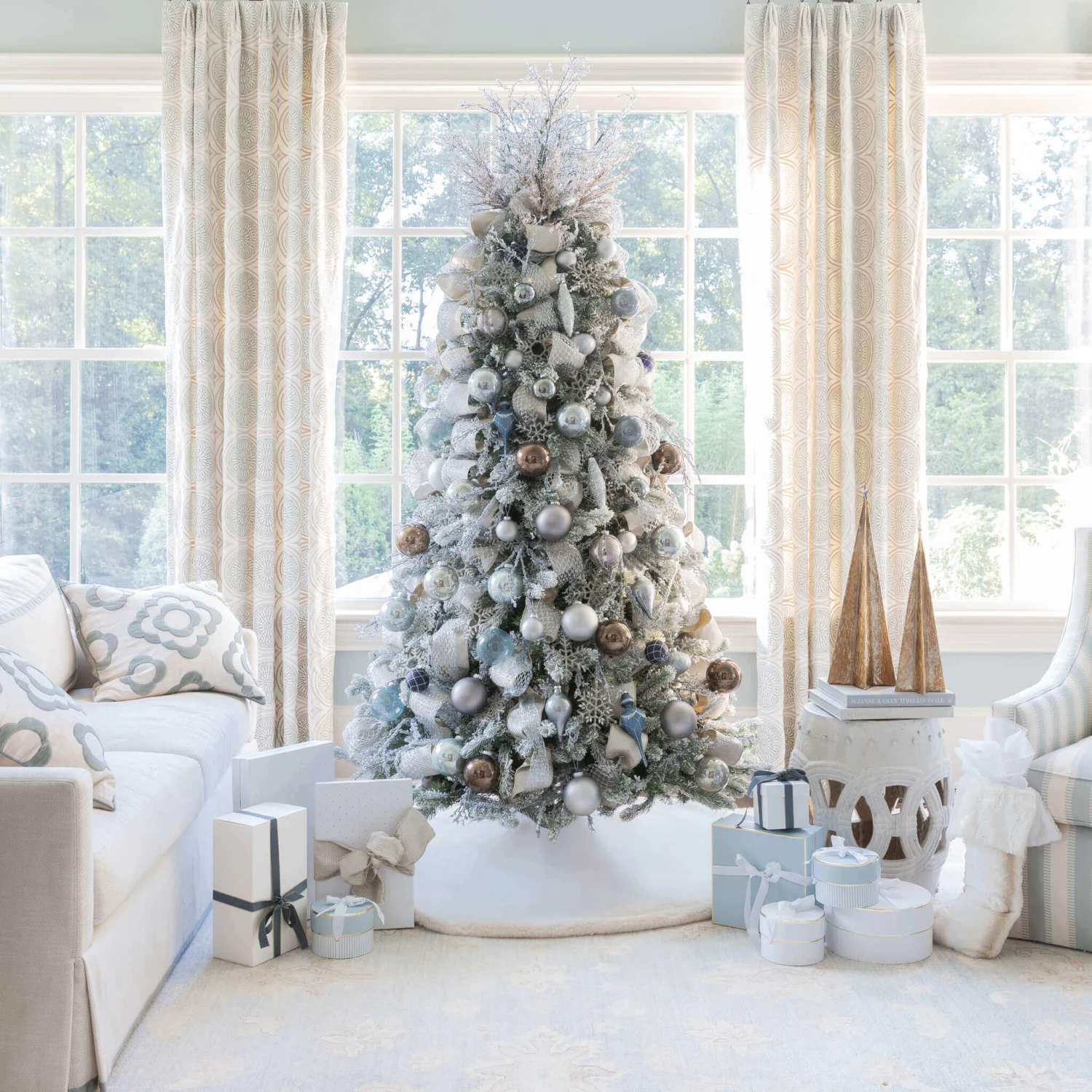 King Of Christmas Blue And Gray Essential Glass Ornaments (24 Pack) 3 King Of Christmas Blue And Gray Essential Glass Ornaments (24 Pack) - Image 3