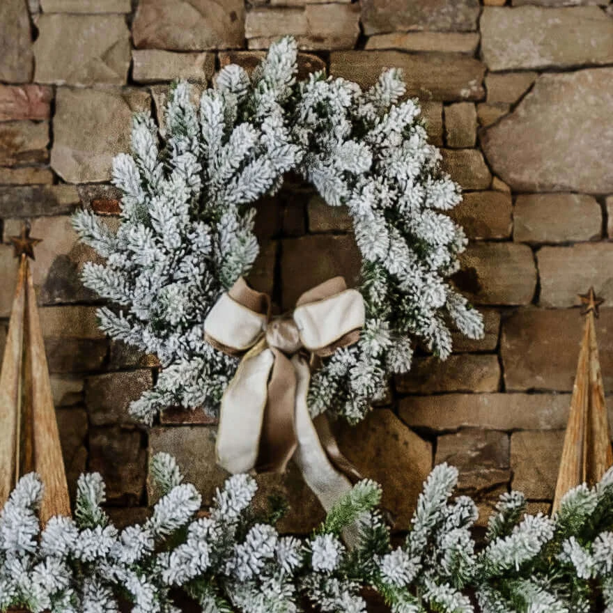 King Of Christmas 24" King Flock® Wreath Unlit 9 King Of Christmas 24" King Flock® Wreath Unlit - Image 9