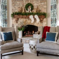 King Of Christmas 36″ King Fraser Fir Wreath With 150 LED Lights (Plug Operated) 9 King Of Christmas 36″ King Fraser Fir Wreath With 150 LED Lights (Plug Operated) -The King Of Christmas KOC2021KingFrasier 1 37aca281 91dc 4414 a1f3 c468905ba23e