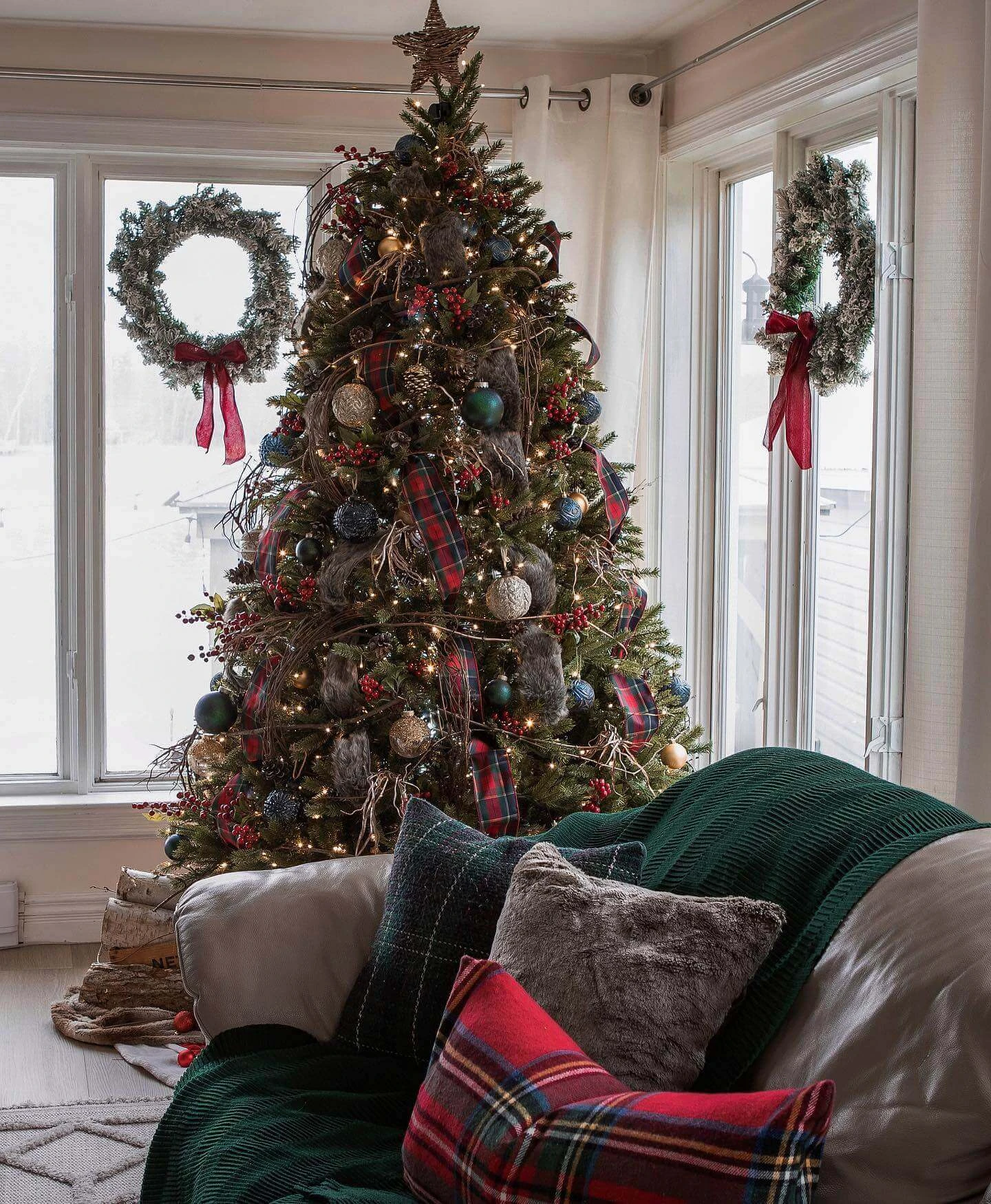 King Of Christmas 10' King Fraser Fir Quick-Shape Artificial Christmas Tree With 1600 Warm White & Multi-Color LED Lights 7 King Of Christmas 10' King Fraser Fir Quick-Shape Artificial Christmas Tree With 1600 Warm White & Multi-Color LED Lights - Image 7