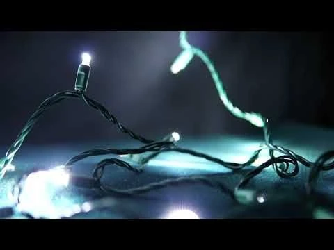 Slow Fade Pure White Wide Angle Conical - 4" Spacing, 70 Bulb, Grn Cord, UL Coxial RY Plug - Full Wave 2 Slow Fade Pure White Wide Angle Conical - 4" Spacing, 70 Bulb, Grn Cord, UL Coxial RY Plug - Full Wave - Image 2