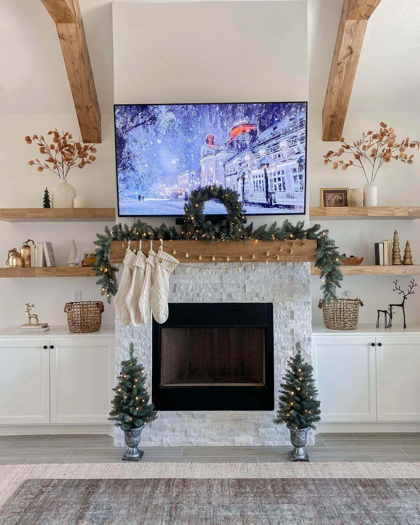 King Of Christmas Tribeca Spruce Blue Collection 4-Piece Set With Warm White LED Lights (Battery Operated) 2 King Of Christmas Tribeca Spruce Blue Collection 4-Piece Set With Warm White LED Lights (Battery Operated) - Image 2