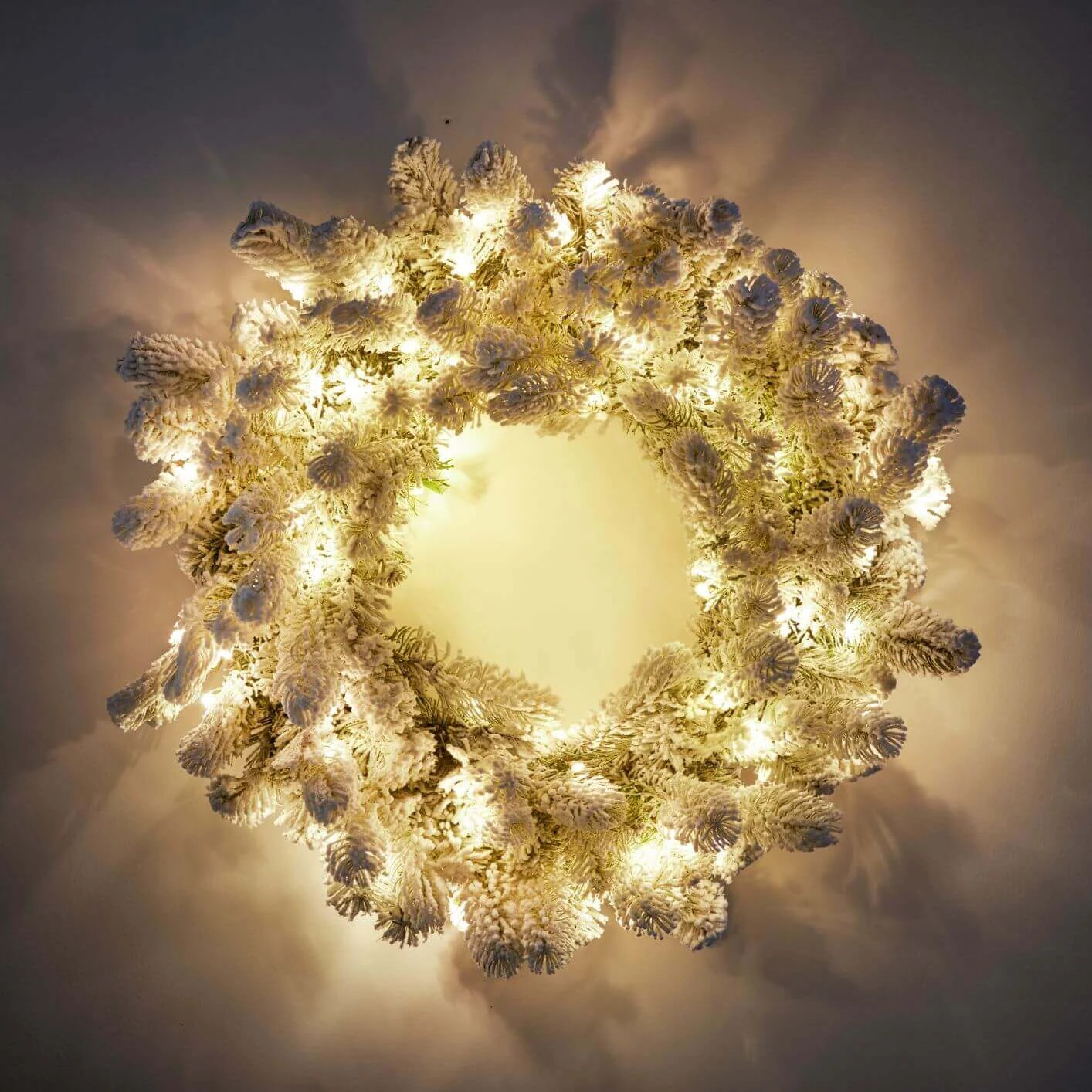 King Of Christmas 24" King Flock® Wreath With Warm White LED Lights (Battery Operated) 5 King Of Christmas 24" King Flock® Wreath With Warm White LED Lights (Battery Operated) - Image 5
