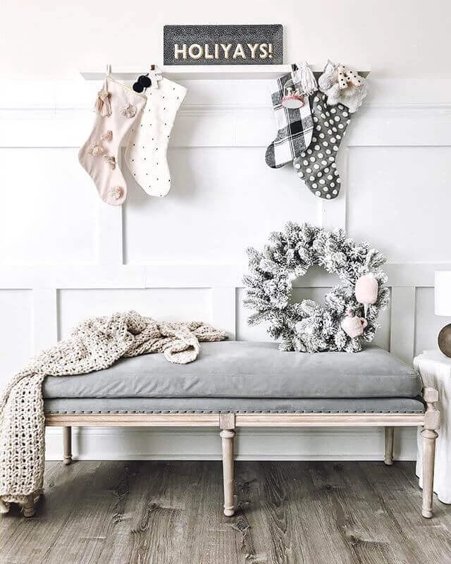 King Of Christmas 24" King Flock® Wreath With Warm White LED Lights (Battery Operated) 4 King Of Christmas 24" King Flock® Wreath With Warm White LED Lights (Battery Operated) - Image 4