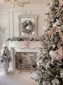 King Of Christmas 24" Marquis Flock Wreath With 50 Warm White Led Lights (Battery Operated) -The King Of Christmas marquis flocked 3c28f095 d2bc 4454 92d4 cf84df23691c